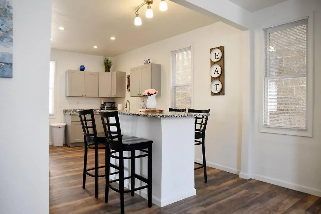 Stunning Big Home Near Downtown North Shore & More Pittsburgh